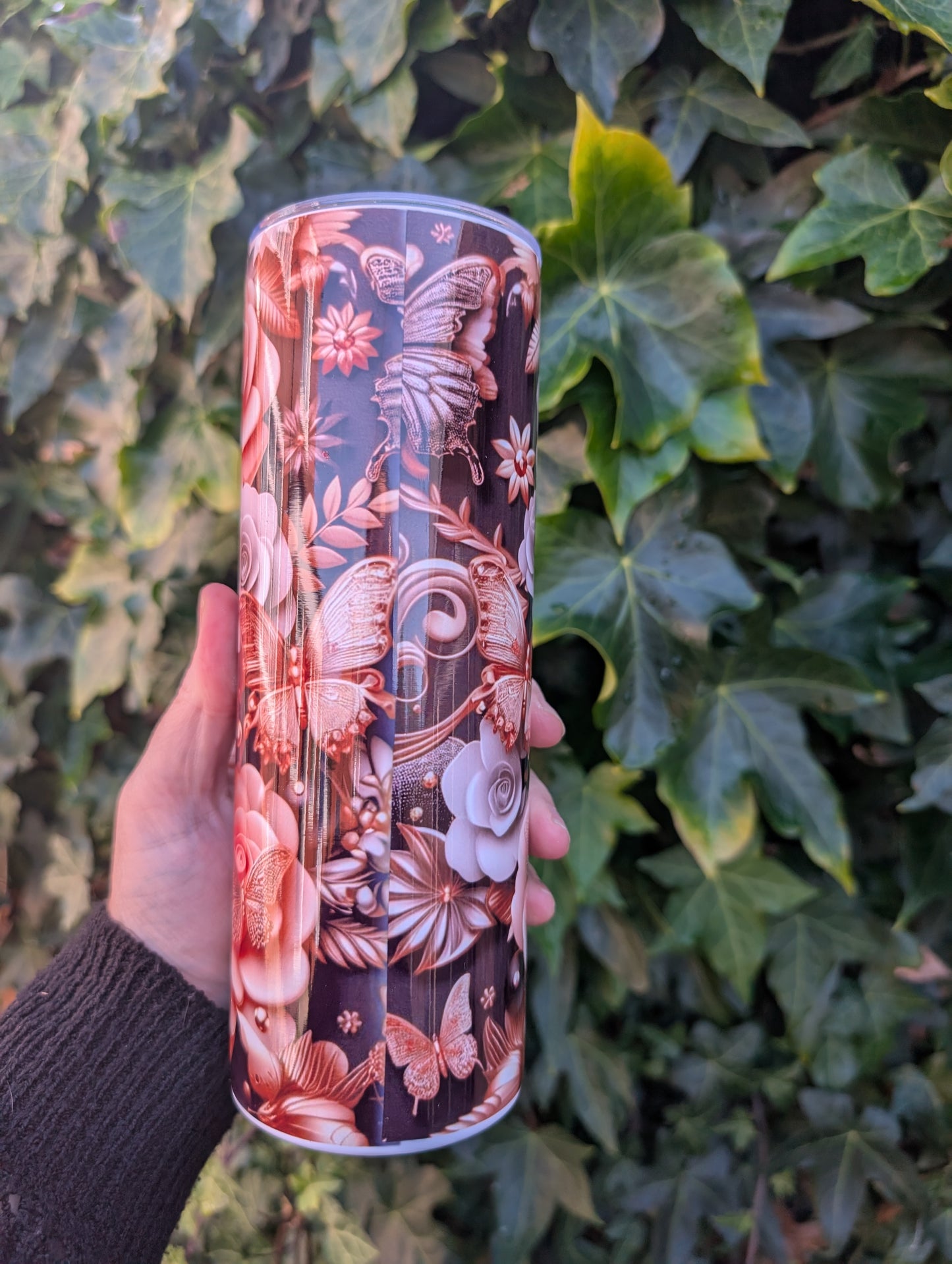 Black and Gold skull and roses 20oz Tumbler