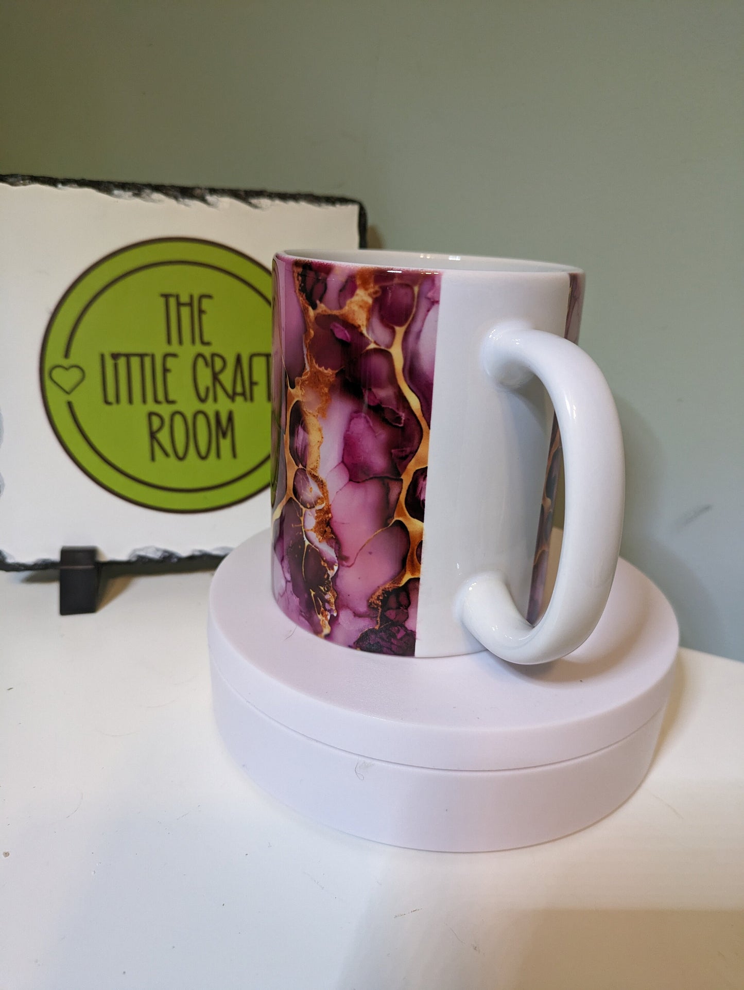 Purple and gold marbled personalised gift mug