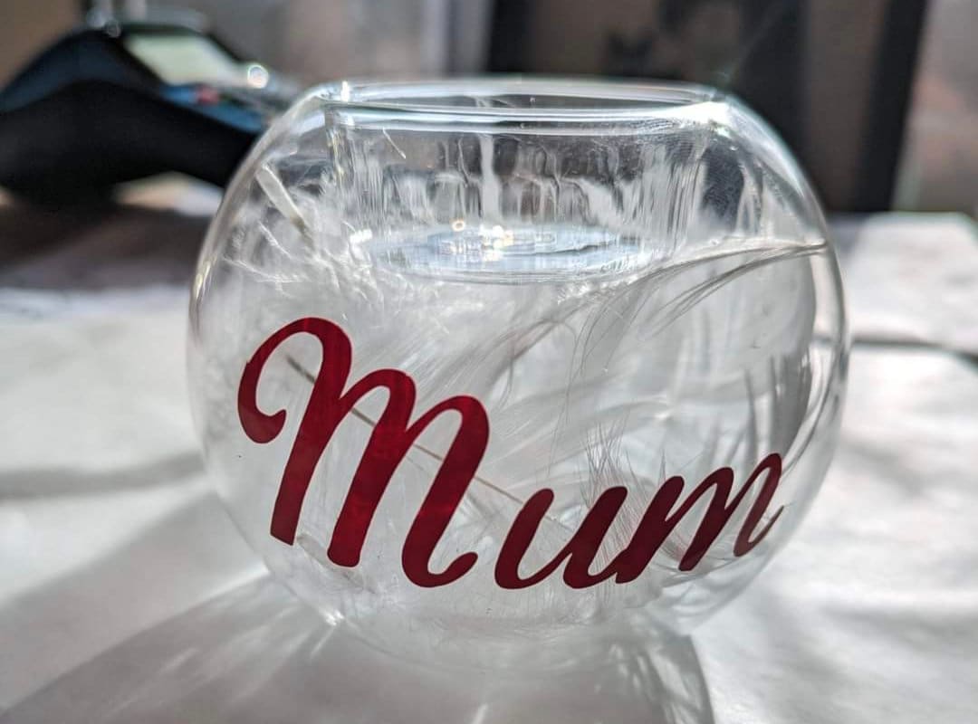 Glass memorial tealight holder. In loving memory. Candle gift. ornament