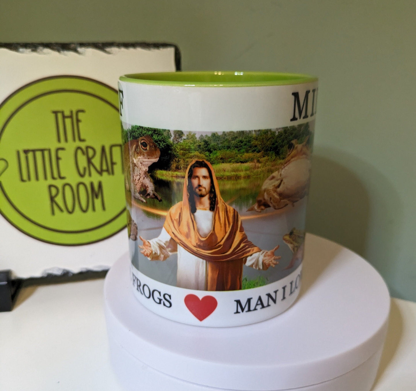 MILF man I love frogs meme green handle Mug